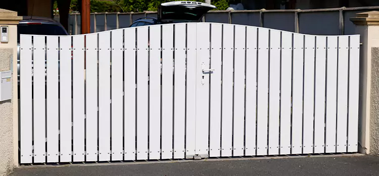 Why Choose Us for Residential Gate Repair in Roselle, IL?